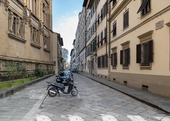 Santa Croce View Cool&Air Condizioned Private Entrance Apartment